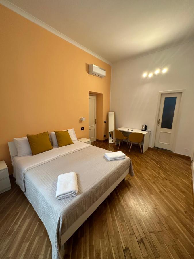 Carme Guest House Наполи Екстериор снимка