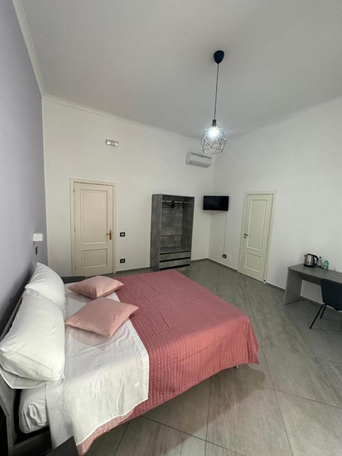 Carme Guest House Наполи Екстериор снимка